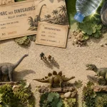 Parc aux dinosaures dordogne : visite au parc, allée et dinosaures}}