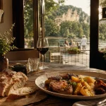 Restaurants montignac dordogne : Quai 21, assiette terroir et vue Vézère